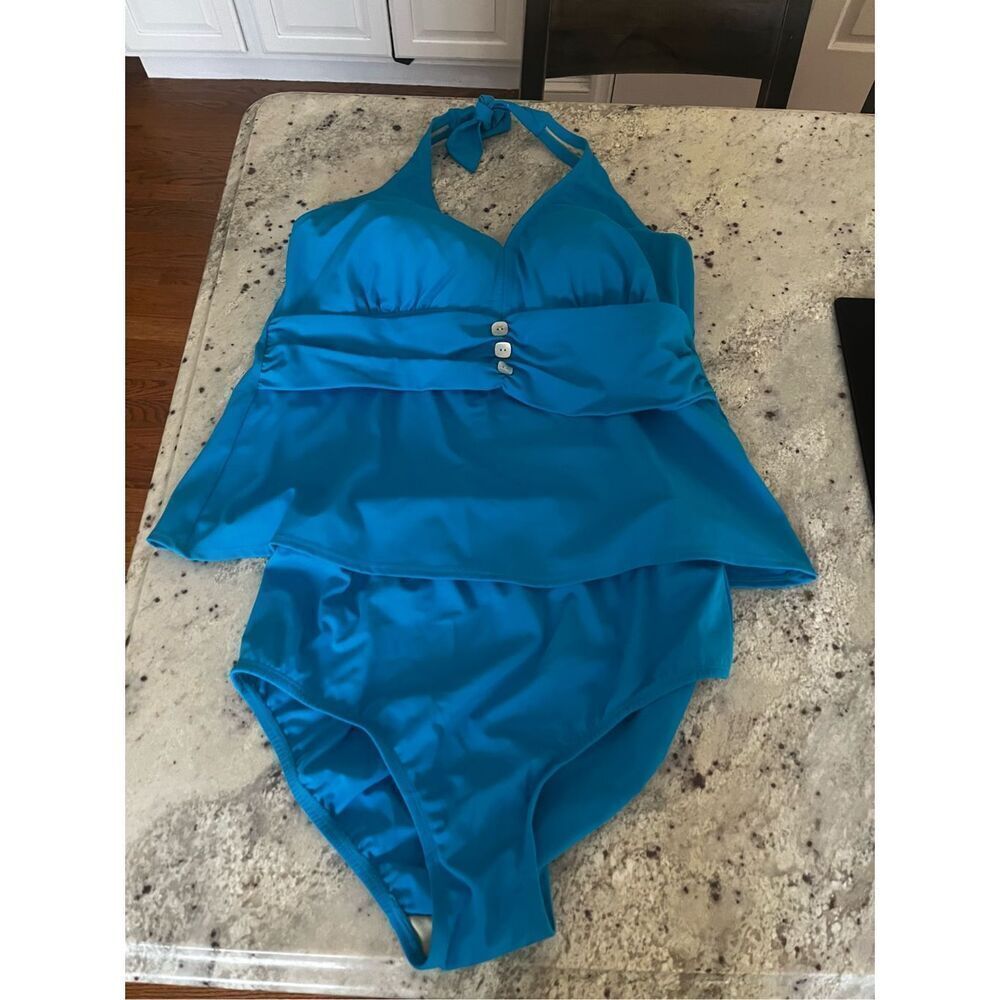 Inches off Aqua Blue Mother of Pearl Halter Tie Tankini Set sz 16W NWOT
